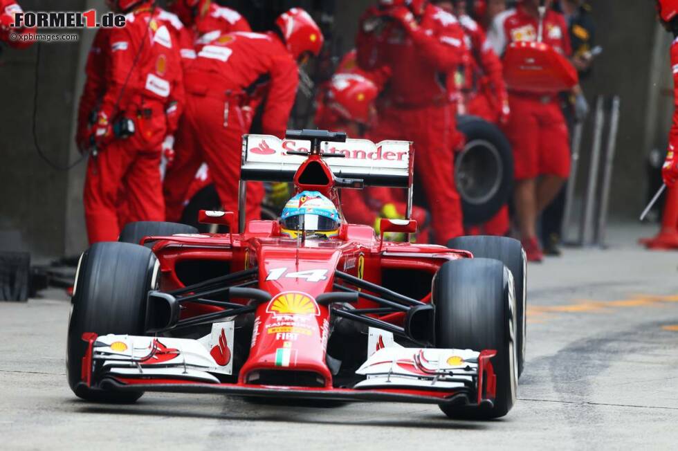 Foto zur News: SPORT (Spanien): &quot;Das erste Podium für Alonso. Ricciardo stellt Meister Vettel in den Schatten. Alonso auf dem Podium bei der &#039;Formel Mercedes&#039;. Mercedes hat weiterhin keinen Rivalen.&quot;