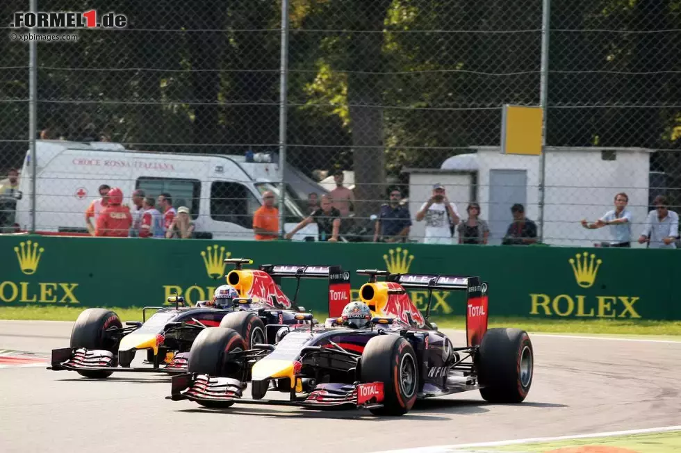 Foto zur News: ... später auch gegen Teamkollege Vettel, im Duell um den fünften Platz, dank der um acht Runden frischeren Reifen. Beeindruckende Red-Bull-Statistik: Mit Ausnahme von Hockenheim ist Ricciardo 2014 noch nie hinter dem Deutschen ins Ziel gekommen!