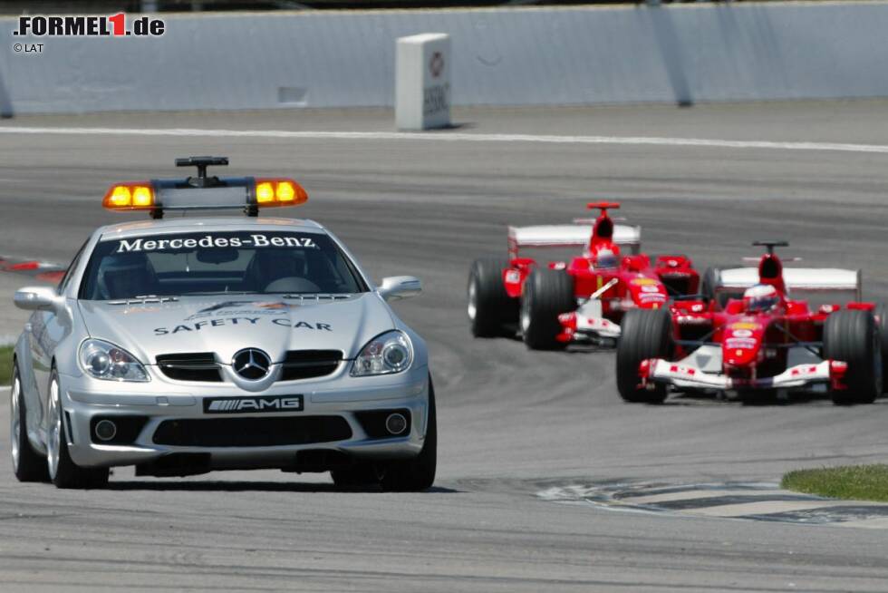 Foto zur News: Geschrumpft: Der kleine SLK 55 AMG dient 2004 als Sicherheits-Fahrzeug.