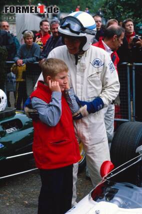 Foto zur News: Später förderte Surtees die Karriere seines 1991 geborenen Sohnes Henry.