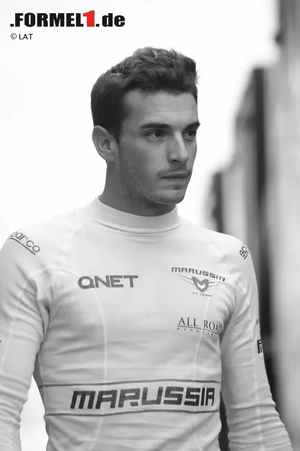 Foto zur News: Nach 20 Jahren ohne tödliche Unfälle von Formel-1-Piloten fällt am 5. Oktober 2014 plötzlich wieder ein tiefer Schatten über die Szene. Im Grand Prix von Japan in Suzuka rutscht Jules Bianchi mit seinem Marussia von der Strecke und kollidiert mit einem Bergungsfahrzeug. Der Franzose erliegt seinen schweren Kopfverletzungen.