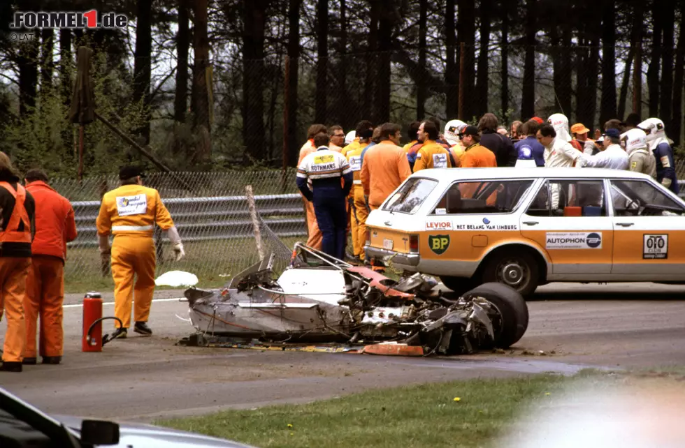 Foto zur News: 1982 endet dann eine der hoffnungsvollsten Formel-1-Karrieren viel zu früh. Im Qualifying kollidiert Gilles Villeneuve mit Jochen Mass. Das damals noch aus Aluminium gefertigte Chassis seines Ferrari bricht, Villeneuve wird aus dem Auto geschleudert und stirbt am Abend an seinen schweren Verletzungen. Der Kanadier wurde nur 32 Jahre alt.