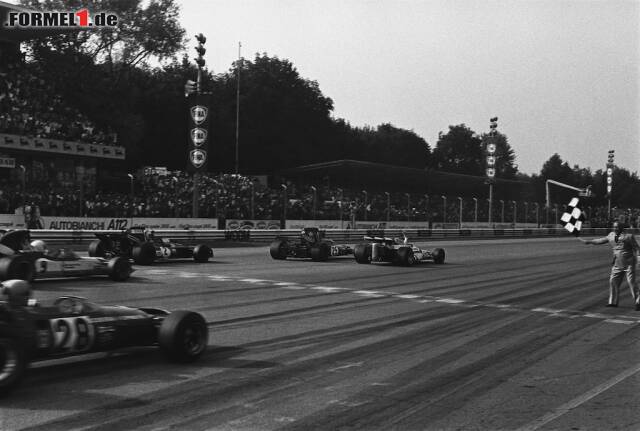 Foto zur News: Klares Highlight ist aber der knappste Zieleinlauf in der Geschichte der Formel 1: Peter Gethin, Ronnie Peterson, Francois Cevert, Mike Hailwood und Howden Ganley trennen auf dem Zielstrich nur 0,610 Sekunden auf den Rängen eins bis fünf. Der Abstand zwischen dem siegreichen Briten und dem Schweden beträgt 0,010 Sekunden, die damals kleinstmöglich messbare Differenz.