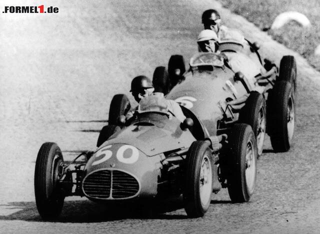 Foto zur News: In den Folgejahren sind es erneut die Legenden, die in Monza feiern: Juan Manuel Fangio und Stirling Moss teilen von 1953 bis 1959 sechs von sieben Siegen unter sich auf. Zuvor hatte Alberto Ascari zwei Heimerfolge gelandet, doch das Schicksal nimmt eine dramatische Wendung...