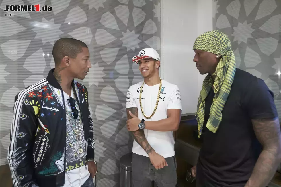 Foto zur News: Legende unter Legenden: Lewis Hamilton mit seinen Hip-Hop-Kumpels Pharrell Williams und Tyrese Gibson.