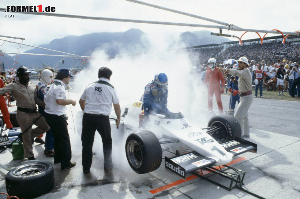 Foto zur News: Duplizität der Ereignisse: 1983 siegt erneut Nelson Piquet vor Keke Rosberg, erneut wird der Finne disqualifiziert. Seine Crew hatte ihm verbotenerweise Starthilfe gegeben, nachdem sein Bolide beim Boxenstopp kurz Feuer fing. Die FIA entscheidet sich, den zweiten Platz hinter Piquet nicht zu vergeben.