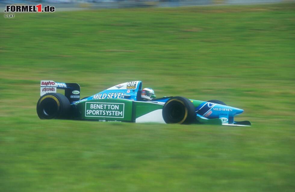 Foto zur News: Carlos Reutemann und Michael Schumacher sind mit je vier Brasilien-Siegen die zweiterfolgreichsten Fahrer hinter Prost. Reutemann siegte zweimal in Jacarepagua (1978 und 1981) und zweimal in Interlagos (1977 sowie 1972, als das Rennen noch nicht zur Weltmeisterschaft zählte). Schumachers vier Siege (1994 (Foto), 1995, 2000 und 2002) kamen allesamt in Interlagos zustande.