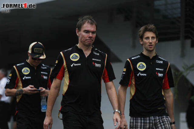 Foto zur News: #5 Teamkollege Romain Grosjean macht beim Grand Prix von Indien 2013 von hinten Druck auf Kimi, der die Aufforderung, Grosjean durchzulassen, zunächst ignoriert. Bis Chefrenningenieur Alan Permane in den Funk plärrt: "Kimi, get out of the fucking way!" Worauf der "Iceman" kontert: "Schrei mich nicht an, Fucker! Ich mache Platz, wenn ich eine Gelegenheit habe, aber nicht in einer schnellen Kurve."