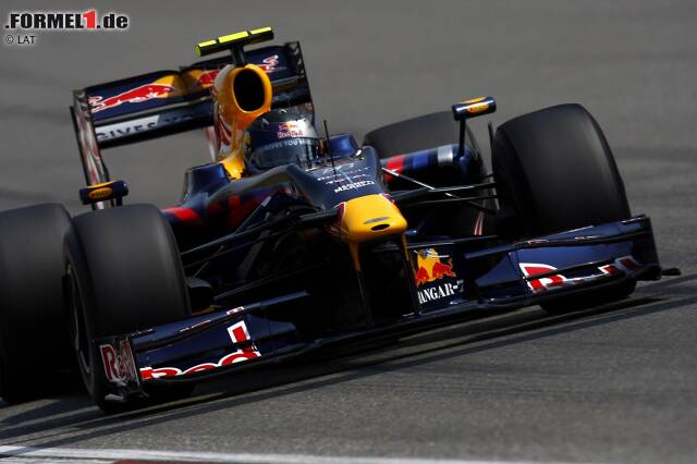 2009: Red Bull RB5 ("Kate's Dirty Sister") - "Mein erster Red Bull. Damals konnte man nicht erwarten, dass das Auto so gut ist. Das hat uns alle positiv überrascht", sagt Vettel gegenüber 'Auto Bild motorsport'. "Die Reglements-Unklarheit, was Diffusor und was doppelter Diffusor ist, war für uns von Nachteil. Sonst hätten die wir WM mit Sicherheit gewinnen können. Der erste Sieg in China oder das Wochenende in Silverstone, an dem wir in jeder Sitzung vorne waren, war das perfekteste Wochenende, das ich hatte."