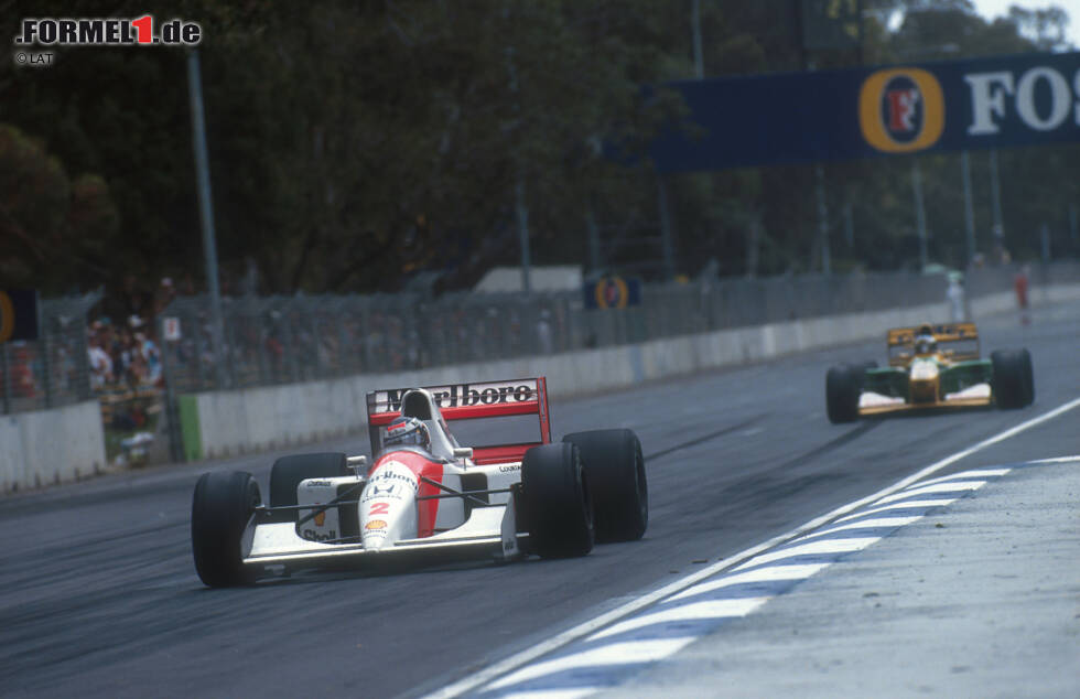 Foto zur News: Die McLaren-Siegesserie wird erst durch die Dominanz von Williams-Renault unterbrochen. Der letzte Honda-Triumph vor dem Ausstieg als Motorenhersteller gelingt dem Österreicher Gerhard Berger beim Australien-Grand-Prix 1992.