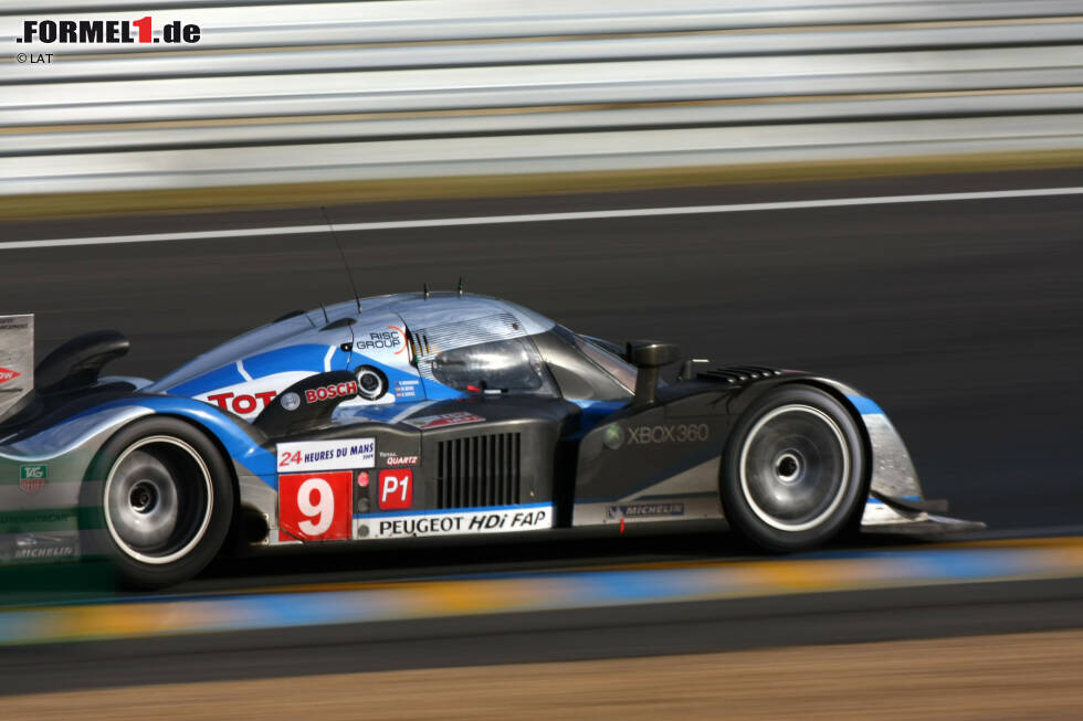 Foto zur News: ...mit Peugeot 2008 in den Langstrecken-Sport zurück. Dort fährt der erklärte Fan des Steve-McQueen-Filmklassikers &quot;Le Mans&quot; einen geschlossenen Prototypen und kämpft gegen die Übermacht von Audi. Mit...