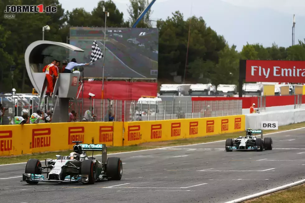 Foto zur News: Nico Rosberg (Mercedes): &quot;Der Kurs selbst stellt an alle Elemente des Autos hohe Ansprüche, allen voran die Aerodynamik. Demnach wird es interessant sein, zu sehen, wie sich die Teams seit dem letzten Test hier im Winter weiterentwickelt haben.&quot;