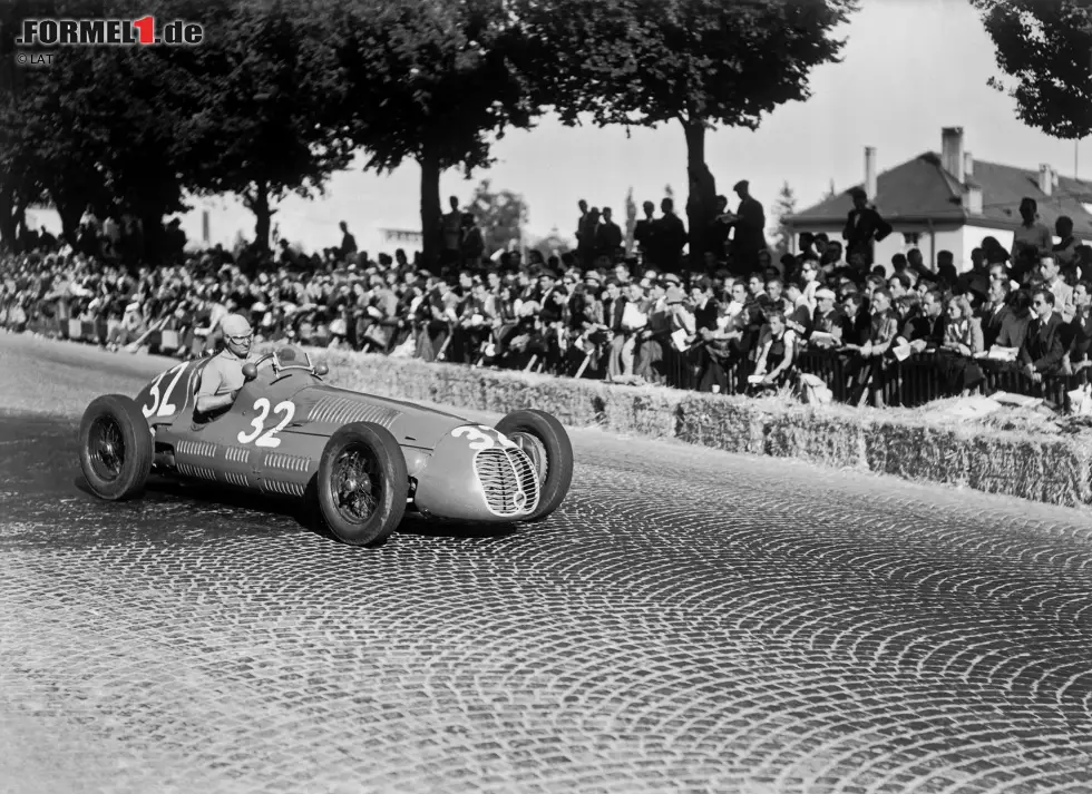 Foto zur News: Zusammen mit seinem Freund Villoresi kehrte Ascari nach dem Krieg 1947 auch in den Rennsport zurück. Für Maserati gewann Ascari 1948 in Sanremo seinen ersten Grand Prix, und weitere Siege sollten folgen.