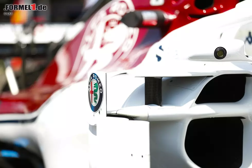 Foto zur News: 2019: Alfa Romeo kehrt nach 34 Jahren Abstinenz als eigenes Team in die Formel 1 zurück. Dafür verschwindet der Name Sauber nach 26 Jahren.