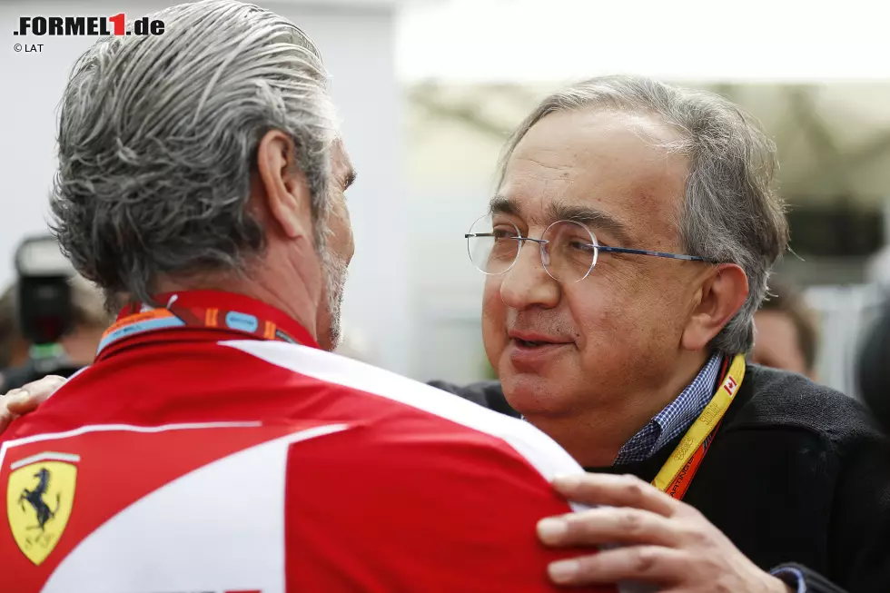 Foto zur News: Hohen Besuch gibt es im Hause Ferrari. Präsident Sergio Marchionne stattet seiner Scuderia einen Besuch in seiner Wahlheimat ab. Der Italiener wanderte mit seiner Familie im Alter von 14 Jahren nach Kanada aus und studierte später auch mehrere Jahre in Toronto. Glück bringt er seinem Team nicht: Erstmals in dieser Saison bleiben die Roten ohne Podest.