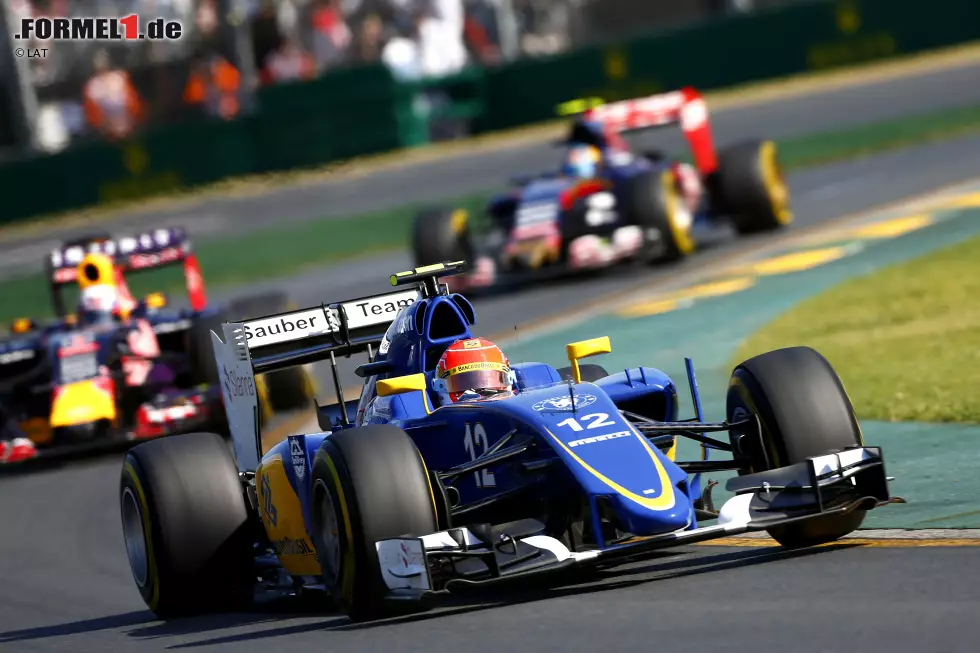 Foto zur News: Fast kometenhaft steigt Felipe Nasr (WM-13. mit 27 Punkten) in die Formel 1 ein: Als Fünfter in Melbourne nutzt er die Gunst der frühen Stunde, denn Sauber sollte im Saisonverlauf immer mehr den Anschluss verlieren. Nasr mischt phasenweise die etablierten Stars auf und schafft letztendlich die beste Grand-Prix-Premiere eines Brasilianers überhaupt.