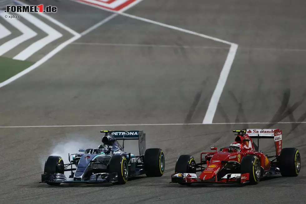 Foto zur News: Kimi Räikkönen (WM-4. mit 150 Punkten und damit knapper Sieger im finnischen WM-Duell gegen Bottas) liefert seine stärkste Leistung 2015 in Bahrain ab. Nach Platz vier im Qualifying erinnert er im Rennen an seine besten Zeiten, schlägt im Finish sogar Nico Rosberg (der mit Bremsproblemen kämpft) und wird Zweiter.