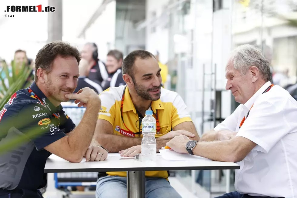 Foto zur News: Eine andere Ehe erlebt gerade ihren zweiten Frühling, wenn auch eher auf zweckmäßiger Basis: Red Bull und Renault werden doch gemeinsam in die Saison 2016 gehen, die Details dazu sollen beim Saisonfinale in Abu Dhabi bekannt gegeben werden. Ein Übergangsjahr. Aber schon jetzt zeigen sich die Herren Horner, Abiteboul und Marko wieder in der Öffentlichkeit. Und zwar lachend. Das ist lange her.