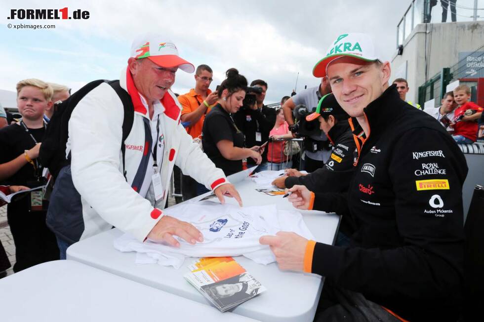 Foto zur News: Nico Hülkenberg (Force India): &quot;Silverstone ist eines der besten Rennen im Kalender. Die Fans sind großartig, und es ist schwierig, irgendwo einen freien Platz zu finden. Die Atmosphäre ist aufgeheizt und verschafft mir immer einen Extraschub. Ich besuche normalerweise den Campingplatz, um die Fans zu sehen, und es ist immer großartig zu sehen, dass alle eine schöne Zeit haben. Weil es unser Heimrennen ist, kann ich in der Fabrik immer mehr Zeit mit den Teammitgliedern verbringen, die normalerweise nicht mit zu den Rennen fahren.&quot;