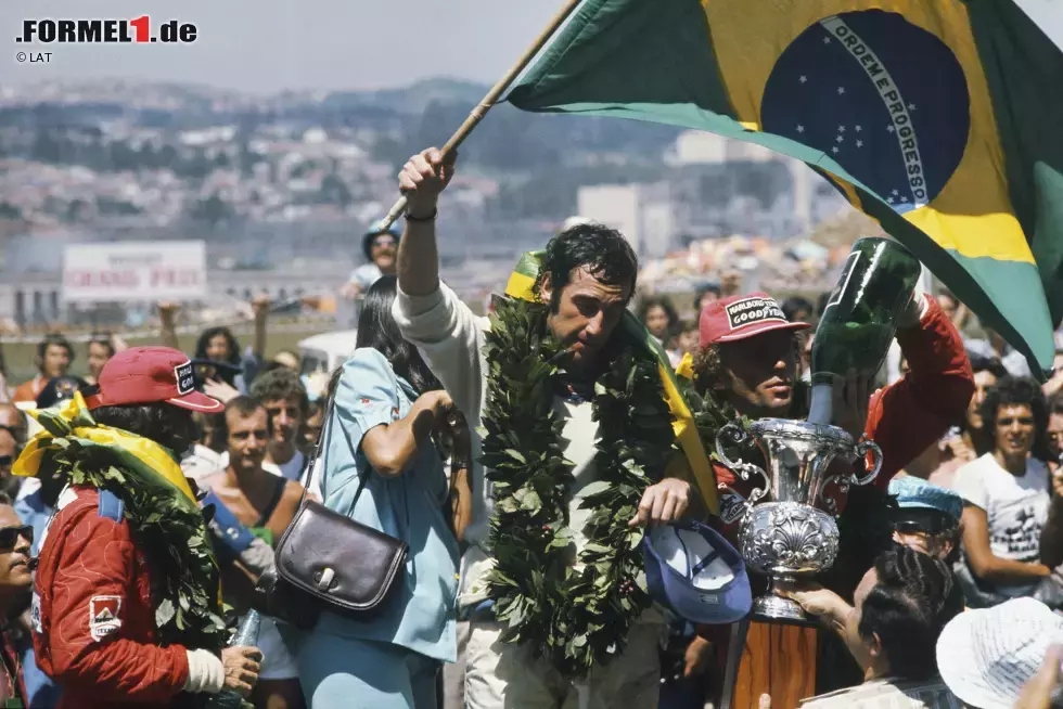 Foto zur News: Es gibt drei Piloten, die in Brasilien ihren allerersten Grand-Prix-Sieg gefeiert haben. Carlos Pace holte seinen ersten und einzigen Sieg 1975 für Brabham, Rene Arnoux gelang der erste von sieben Erfolgen 1980 für Renault, und Giancarlo Fisichella triumphierte 2003 für Jordan - es war der erste von drei Erfolgen des Italieners. Alle Siege gelangen in Interlagos.