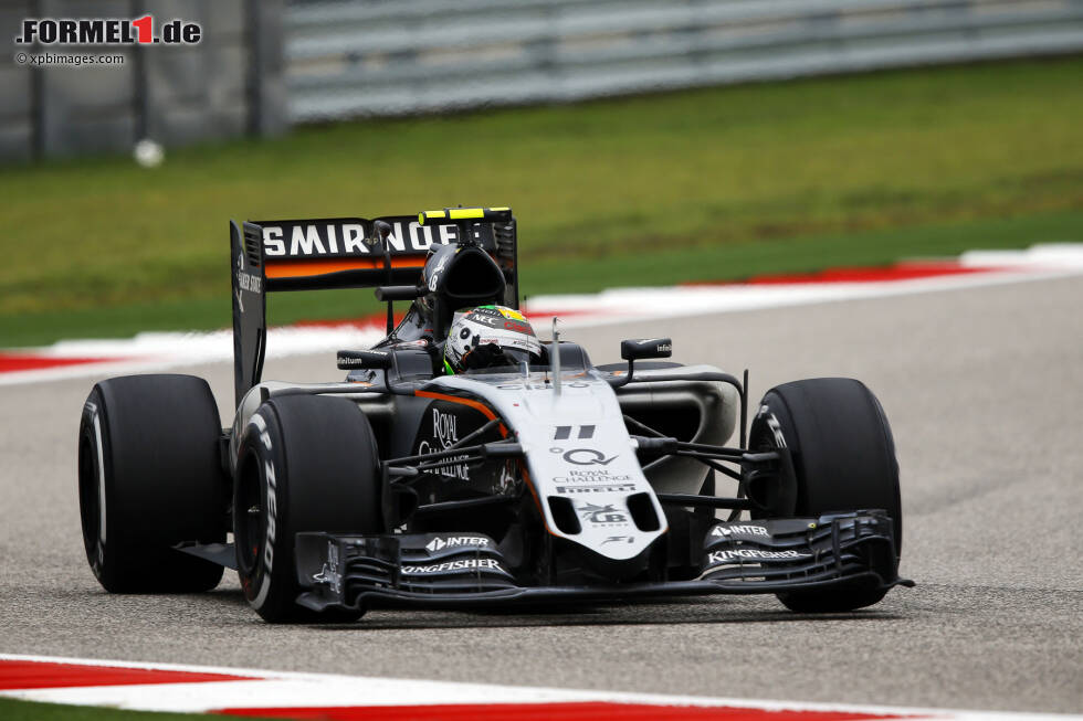 Foto zur News: Sechs Mexikaner sind bislang in der Formel 1 gefahren. Sergio Perez kommt auf die meisten Starts, dieses Wochenende wird für den Mann aus Guadalajara der 91. seit 2011 sein. Ihm folgt Pedro Rodriguez, der für Lotus, Ferrari, Cooper, und BRM fuhr und insgesamt auf 55 Teilnahmen kommt. Hector Rabaque absolvierte 41 Starts von 1977 bis 1981 und fuhr dabei für Lotus und Hesketh, sein eigenes Rabaque-Team und für Brabham.