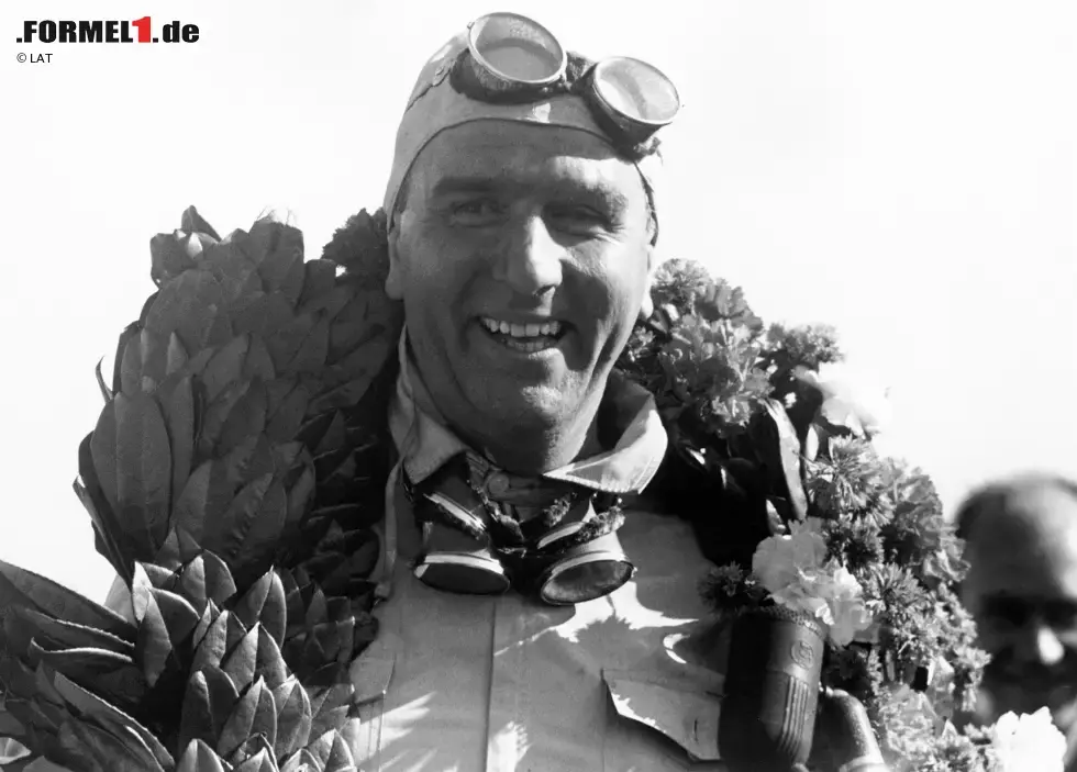 Foto zur News: Die Fahrermeisterschaft wurde zehnmal in Monza gewonnen. Nino Farina gewann den ersten Titel 1950, gefolgt von Juan Manuel Fangio (1956), Phil Hill (1961), Jim Clark (1963), Jack Brabham (1966), Jackie Stewart (1969 &amp; 1973), Niki Lauda (1975), Marco Andretti (1978) und Jody Scheckter (1979). Das ist kein Rekord: In Suzuka wurde der Titel elfmal vergeben.