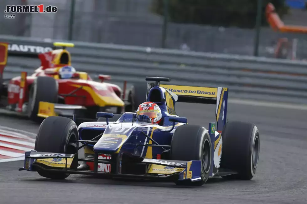 Foto zur News: Carlos Sainz kam 2010 mit der Formel BMW erstmals nach Ungarn. Damals wurde er Vierter und Dritter. 2011 kehrte er mit der Formel Renault 2.0 zurück und 2013 mit der GP3, als er im Sprintrennen Zweiter wurde. 2013 und im vergangenen Jahr, als er Vierter und Sechster wurde, fuhr er hier in der Formel Renault 3.5. Felipe Nasr gab sein Debüt auf dem Hungaroring 2009 ebenfalls in der Formel BMW mit einem Sieg und einem zweiten Platz. 2012 und 2013 fuhr er hier in der GP2 und holte dabei zwei dritte Plätze (Foto).