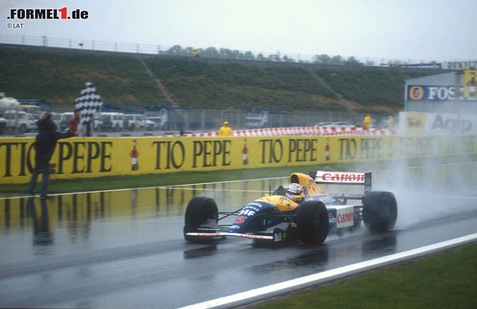 Foto zur News: Hinter Schumacher haben vier Piloten drei Formel-1-Siege in Spanien vorzuweisen: Jackie Stewart (1969-1971), Nigel Mansell (1987, 1991, 1992), Alain Prost (1988, 1990, 1993) und Mika Häkkinen (1998-2000).