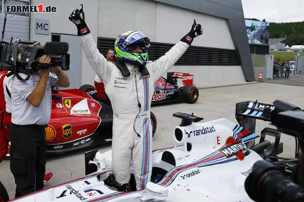 Foto zur News: Felipe Massas Pole für Williams im vergangenen Jahr war die einzige eines Nicht-Werksmercedes in der Saison 2014.