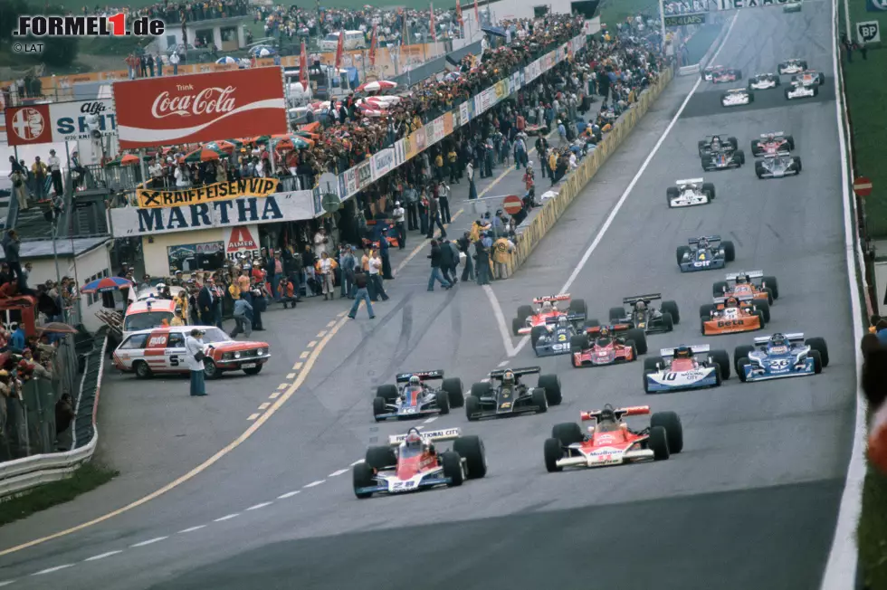 Foto zur News: Der Große Preis von Österreich 1976 ist der letzte, bei dem ein amerikanischer Hersteller gewann: Das Team Penske siegte mit John Watson am Steuer. Die Truppe hat seitdem 13 Mal die IndyCar-Meisterschaft und im vergangenen Monat mit Juan-Pablo Montoya zum 16. Mal das Indy500 gewonnen. Das Rennen 1976 war ihr einziger Sieg in der Formel 1 und Watsons Debüterfolg.