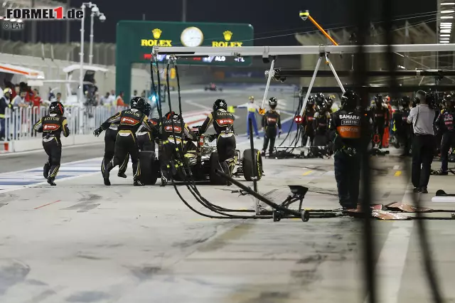 Foto zur News: ... und beim letzten Boxenstopp aktiviert er auch noch irrtümlich die Motorenabschaltung. Die Crew muss neu starten, der Kolumbianer kommt am Ende als 15. ins Ziel. Teamkollege Romain Grosjean fährt als Siebter in die Punkteränge.