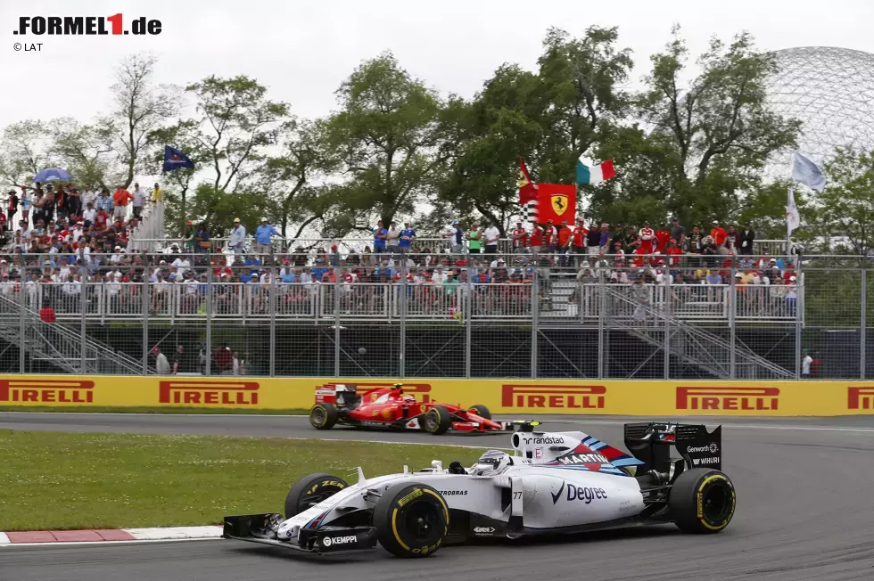 Foto zur News: Pech für Kimi Räikkönen (Ferrari), den ersten Mercedes-Verfolger: Dreher nach dem Boxenstopp, in der Spitzkehre - weil die Motorleistung zu plötzlich einsetzt. &quot;Genau das Gleiche wie vergangenes Jahr&quot;, schimpft er. Damals hatte ihn eine Mapping-Einstellung irritiert. Räikkönen kostet das den dritten Platz im finnischen Duell gegen Montreal-Spezialist Valtteri Bottas (Williams).