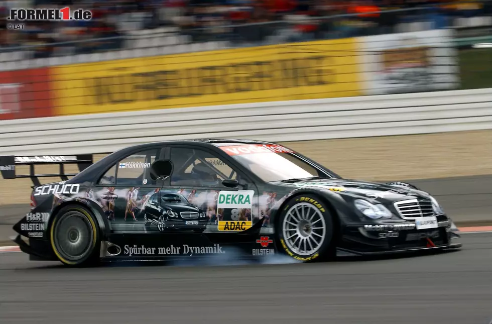 Foto zur News: ...mit Mercedes in seine DTM-Karriere. Zunächst sieht es so aus, als könnte er beweisen, dass auch ehemalige Formel-1-Piloten in der Tourenwagen-Serie glänzen können. Er...