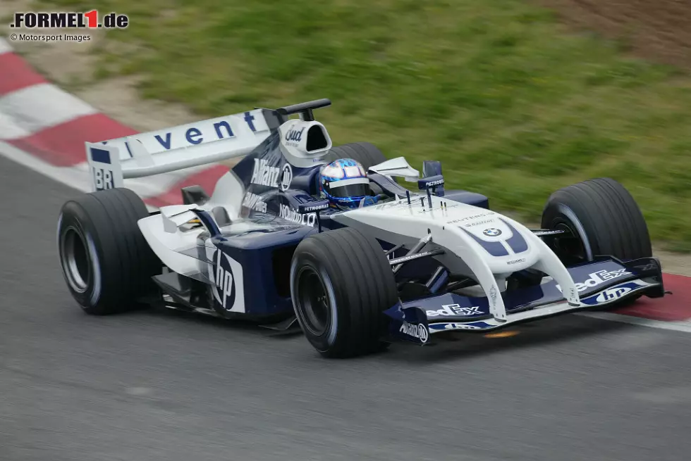 Foto zur News: ... 8./9. April 2004, nur zwei Wochen nach dem Le-Castellet-Test, darf Dixon auch in Barcelona das Steuer des FW26 übernehmen. Zu einem Deal zwischen dem Neuseeländer und dem Team von Frank Williams kommt es aber nicht. Dixon bleibt bei Chip Ganassi in der IndyCar-Serie und lässt seinem Titel von 2003 später noch fünf weitere folgen.