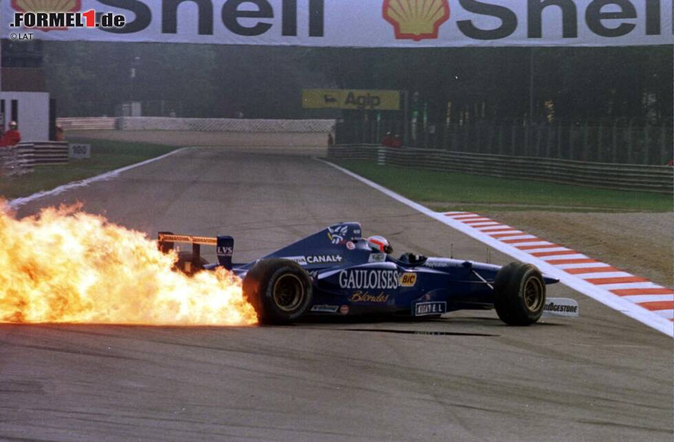 Foto zur News: Als Teamchef erlebt Prost ein abschließendes Kapitel seiner Formel-1-Karriere, das von wenig Erfolg gekrönt ist: Das Nachfolgeteam von Ligier zeichnet sich wechselweise durch langsame oder unzuverlässige Autos aus. 2002 wirft Prost die Brocken hin, fährt fortan Eisrennen und macht sich bei Breitensport-Veranstaltungen im Radsport einen Namen.