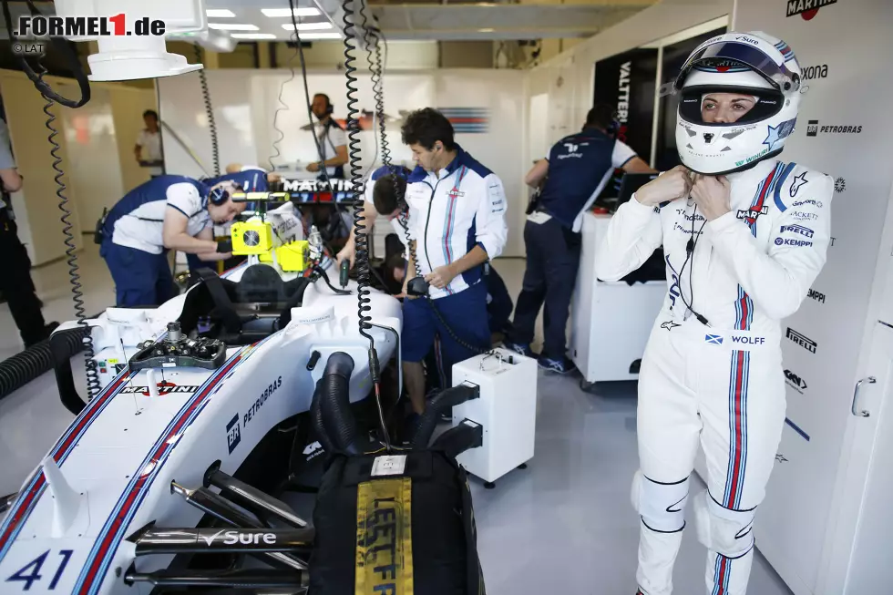 Foto zur News: Doch schon beim nächsten Wochenende in Hockenheim ergibt sich für sie die nächste Gelegenheit. Vor der Saison 2015 wird ihre Rolle dann noch einmal erweitert, und sie wird zur offiziellen Testfahrerin ernannt. In Barcelona und Silverstone darf sie noch einmal am Freitagstraining teilnehmen, doch Aussichten auf einen Stammplatz gibt es eigentlich nie. Am 4. November 2015 gibt sie schließlich ihren Rücktritt vom aktiven Motorsport bekannt.