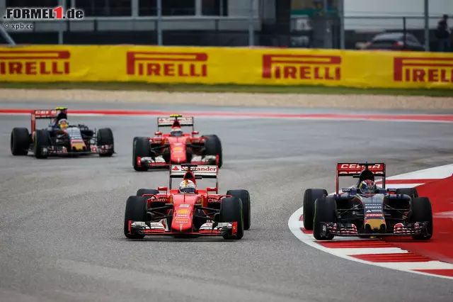 Foto zur News: Toro Rosso und Ferrari liefern sich indes ein Match um die Positionen sechs bis neun. Kimi Räikkönen ärgert sich über Max Verstappen, der im Zweikampf wieder einmal mit allen Milchbubi-Klischees aufräumt: "Wenn das legal ist, was der macht, mach ich es beim nächsten Mal auch", tobt der "Iceman".