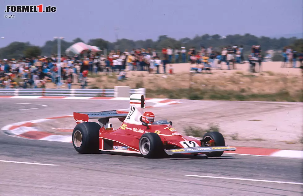 Foto zur News: 1975: Der Ferrari 312T von Niki Lauda, das erste Weltmeisterauto mit zwölf Zylindern.