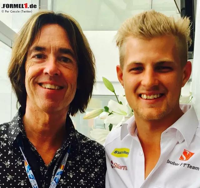 Foto zur News: Volle Schweden-Power: Per Gessle kennt man als Frontmann von Roxette. Aber die Sauber-Auftritte von Marcus Ericsson stehen momentan eher unter dem Motto "Crash, Boom, Bang" als unter dem Motto "Joyride".