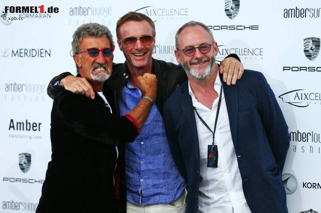 Foto zur News: Diese Herren hingegen haben keine Verpflichtungen - und daher umso mehr Spaß: Ex-Teamchef Eddie Jordan, in Monaco zum ersten Mal in diesem Jahr bei der Formel 1, Schauspieler Liam Cunningham und Playboy-Legende Eddie Irvine, dessen Schwester Sonia die Fashion-Show organisiert.