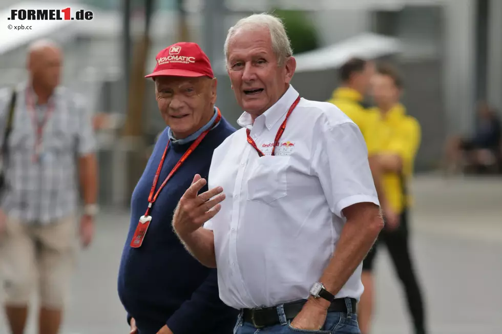 Foto zur News: ... und sowieso nie Red Bull zum Frühstück. Was ihn normalerweise nicht davon abhält, mit seinem Freund Helmut Marko morgens die erste Mahlzeit zu sich zu nehmen. Aber seit Marko in Malaysia behauptet hat, Red Bull habe Mercedes in den Motorschaden gehetzt, ist Lauda sauer: &quot;So ein Blödsinn!&quot; Inzwischen sind die beiden wieder versöhnt.