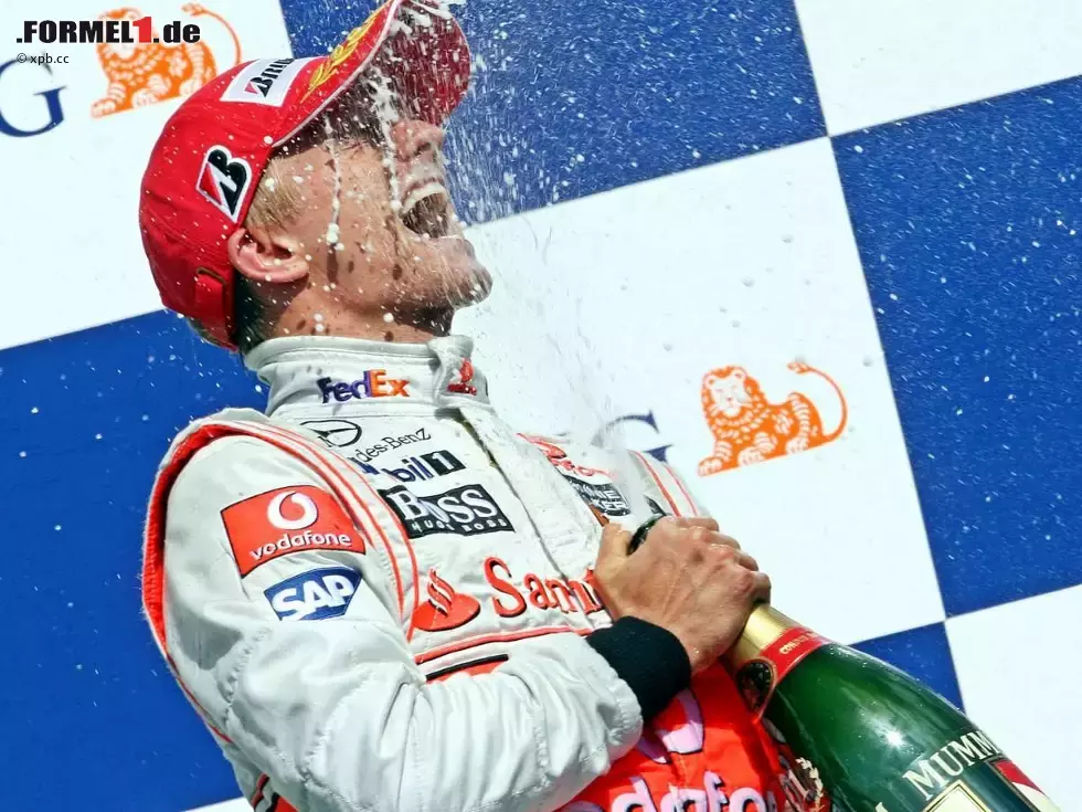 Foto zur News: Der Triumph von Kovalainen 2008 war ebenfalls dessen erster in der Formel 1. Es sollte auch der einzige in seinen 111 Grand-Prix-Starts sein. Dreimal fuhr er noch auf das Podest: 2007 in Japan (Zweiter) für Renault und 2008 in Malaysia (Dritter) und Italien (Zweiter) für McLaren.