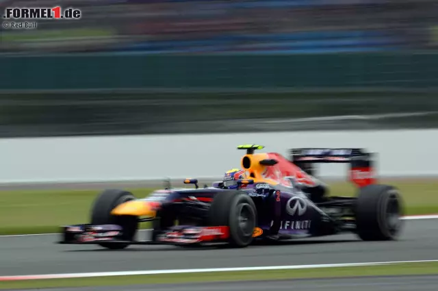 Foto zur News: Mark Webber hält den offiziellen Rundenrekord auf dem neuen "Arena"-Layout mit einer Zeit von 1:33.401 Minuten, die er 2013 für Red Bull Racing erzielen konnte. Fernando Alonso fuhr 2010 ebenfalls auf dem Arena-Layout eine Zeit von 1:30.874 Minuten, aber auf einer leicht anderen Streckenkonfiguration, unter anderem der Benutzung des alten