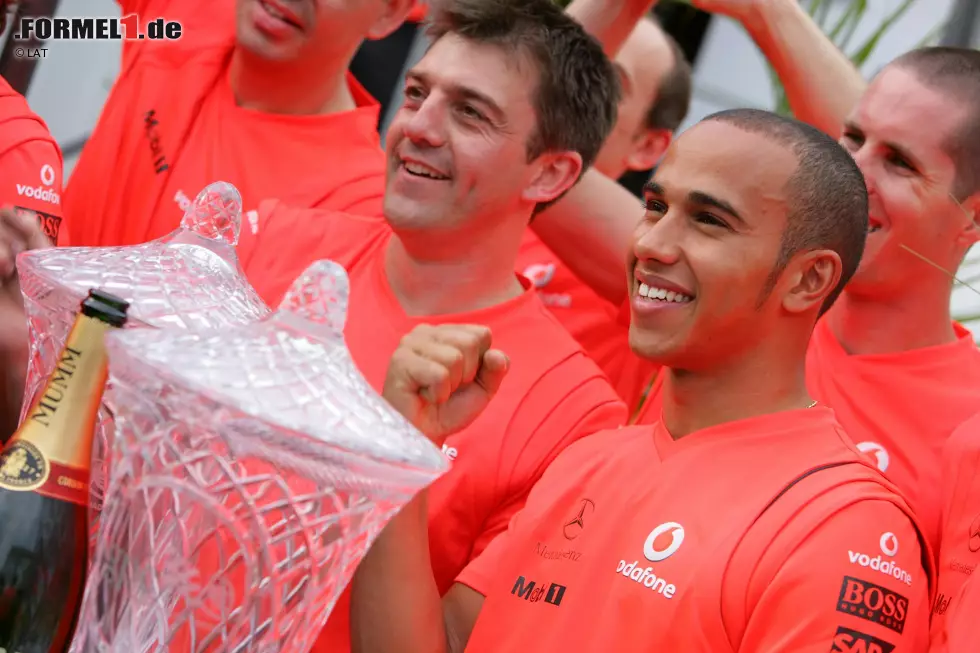 Foto zur News: Nächsterfolgreichster Fahrer bei diesem Event ist Lewis Hamilton, mit vier Siegen in Montreal. 2007, 2010 und 2012 setzte er sich auf McLaren durch. Sein bisher letzter Kanada-Sieg im Jahr 2015 gelang ihm auf Mercedes.