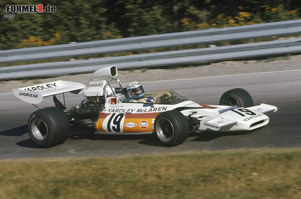 Foto zur News: Nur zwei Fahrer standen in Kanada zum allerersten Mal auf Pole-Position. Peter Revson holte 1972 die einzige Pole seiner Karriere (es war auch die erste für das McLaren-Team) und Hamilton 2007 die erste in seiner jungen Laufbahn, ebenfalls auf McLaren.