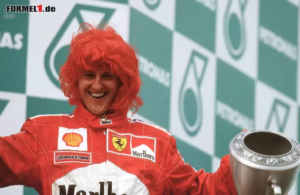 Foto zur News: Mit je drei Siegen teilen sich Michael Schumacher und Fernando Alonso den zweiten Platz auf der Malaysia-Siegerliste. Sonst hat nur Kimi Räikkönen mehrmals in Sepang gewonnen. Der Finne feierte 2003 einen Sieg auf McLaren und 2008 auf Ferrari.