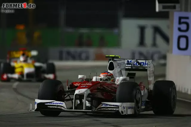 Foto zur News: Abgesehen von den drei Sieger haben es in Singapur nur drei Piloten auf das Podest geschafft: Rosberg (2008 mit Platz zwei), Timo Glock (2009 mit Platz zwei/Foto), Mark Webber (2010 und 2011 mit Platz drei), Kimi Räikkönen (2013 und 2015 mit Platz drei) und Daniel Ricciardo (2014 mit Platz drei, im Vorjahr mit Platz zwei).