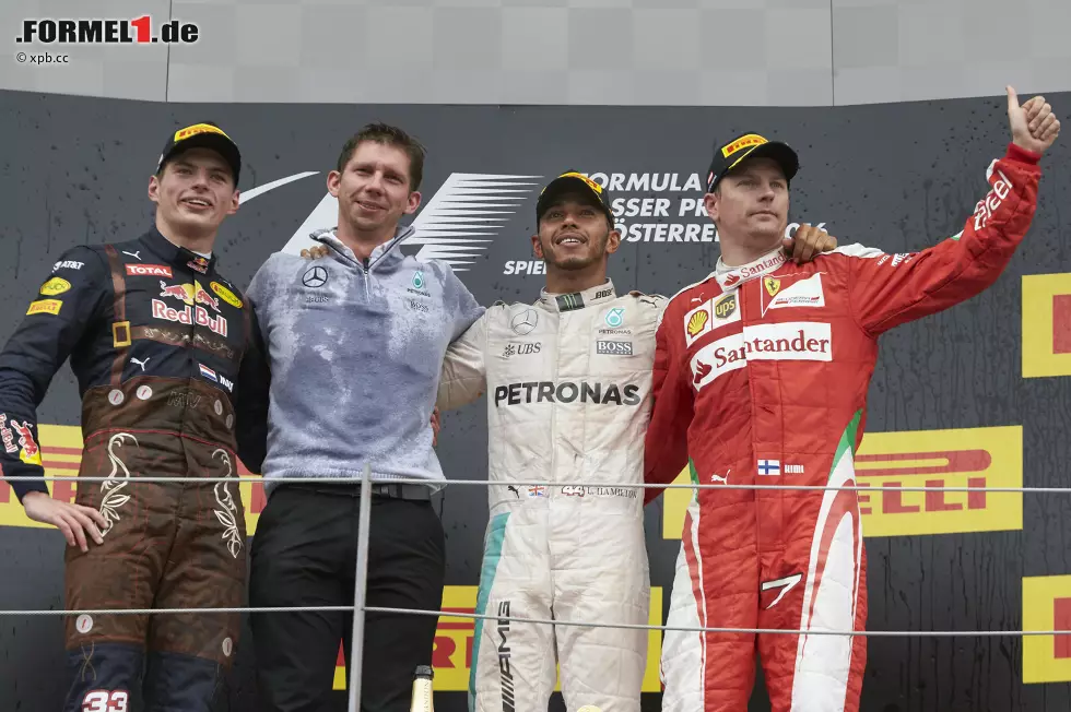 Foto zur News: So erbt Verstappen den zweiten, Räikkönen den dritten Platz - und Hamilton hat in der WM statt 31 nur noch elf Punkte Rückstand. Nach dem zweiten Mercedes-Crash denkt Toto Wolff erstmals offen über Stallorder nach. Und sagt genervt: &quot;Am liebsten würde ich jetzt meinen Kopf in Eiswasser stecken!&quot;