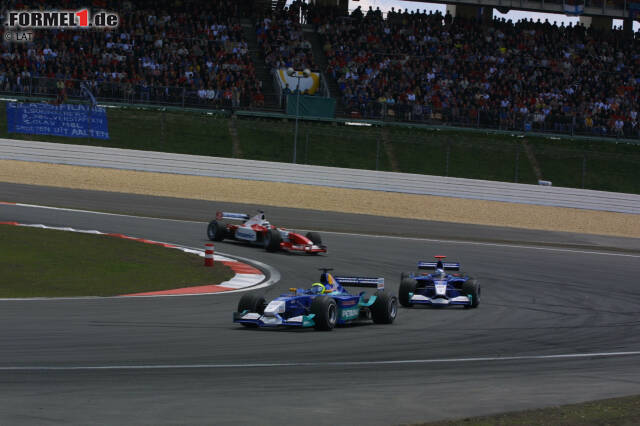 Grand Prix von Europa 2002 - P6: Nach den guten Erfahrungen mit Räikkönen holte Sauber zur Saison 2002 Felipe Massa als neues "Wunderkind". Der Brasilianer war schnell, machte aber viele Fehler und verlor sein Cockpit am Jahresende. Dennoch: Auf dem Nürburgring 2002 ließ er seinem hoch eingeschätzten Teamkollegen Heidfeld keine Chance.