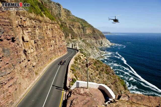 Foto zur News: Malerischer kann eine Sonntagsfahrt nicht sein: Rund um Kapstadt und seine Küstenstraßen zeigte Neel Jani 2011, wieso Südafrika eines der beliebtesten Urlaubsziele im europäischen Winter ist.